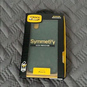 Otterbox Symmetry iPhone XR case